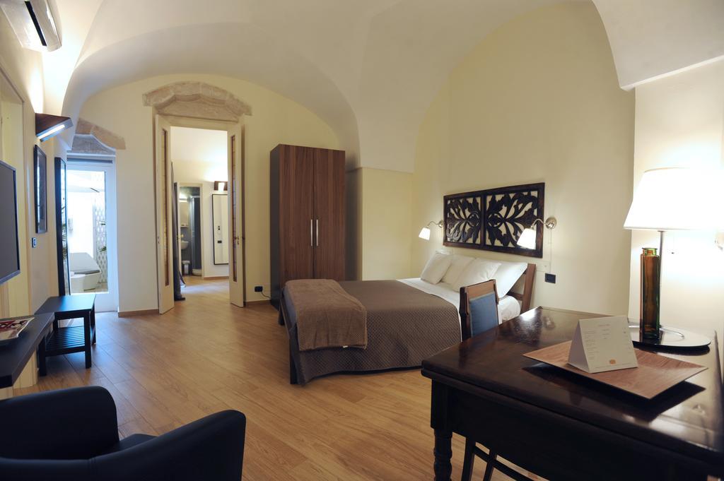 Negramaro Suite B&B Lecce Room photo